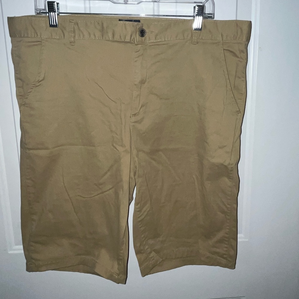 LIKE NEW Children’s Place Husky Boy’s Chino Shorts - Size 20 Husky